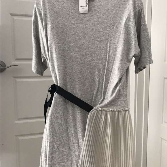 French Connection Top with ruffle lace NWT - Picture 2 of 3